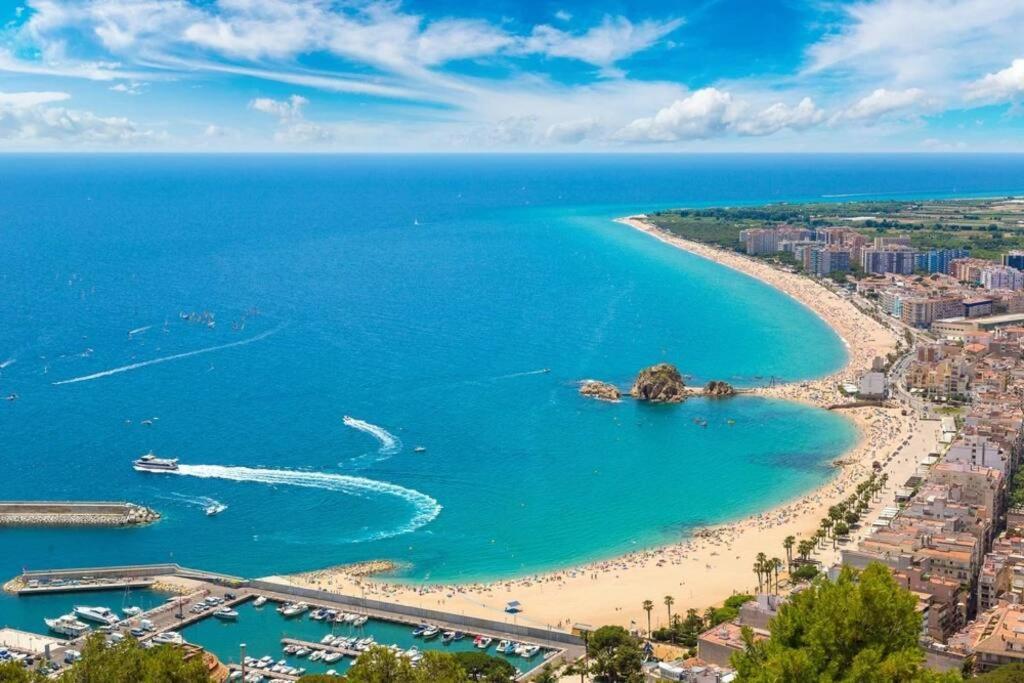 Alegre Apto Con Piscina, A 300M De La Playa. Blanes Bagian luar foto