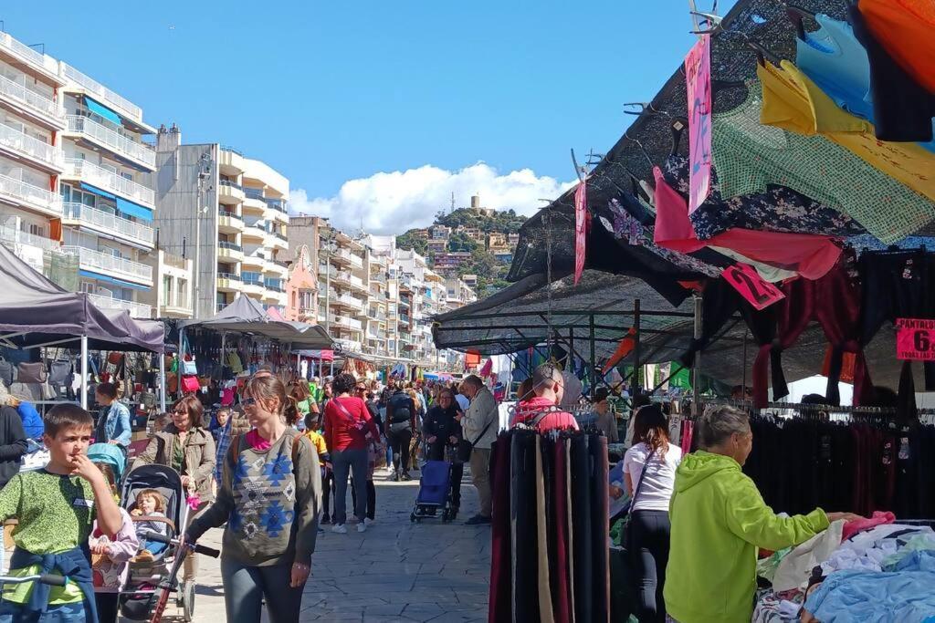 Alegre Apto Con Piscina, A 300M De La Playa. Blanes Bagian luar foto