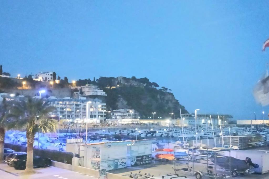 Alegre Apto Con Piscina, A 300M De La Playa. Blanes Bagian luar foto